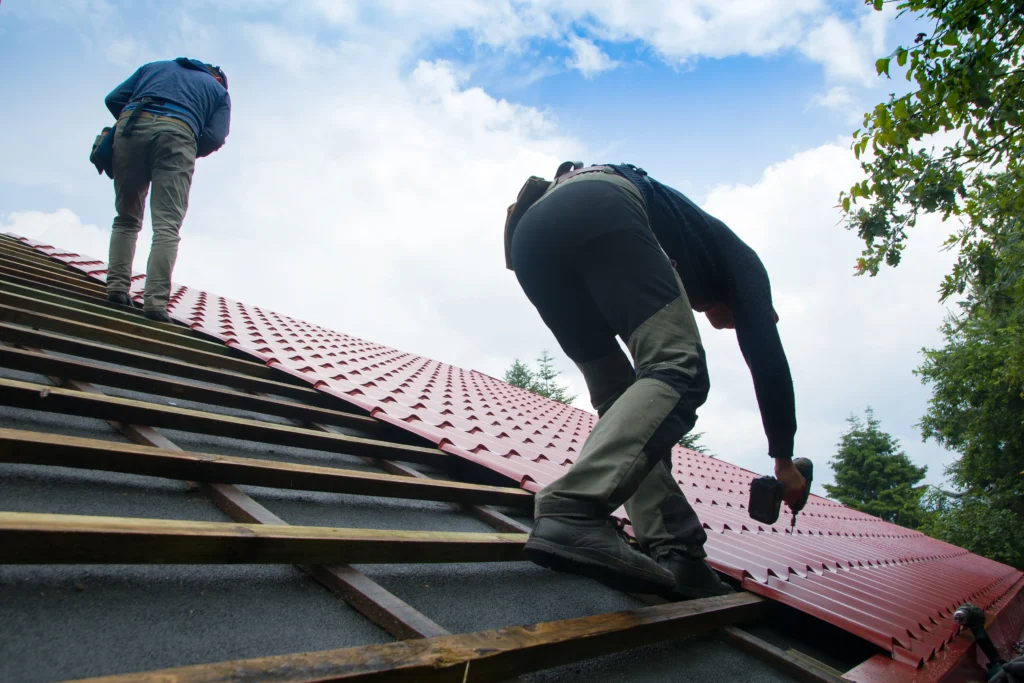 Hiring Pros for Roof Installation